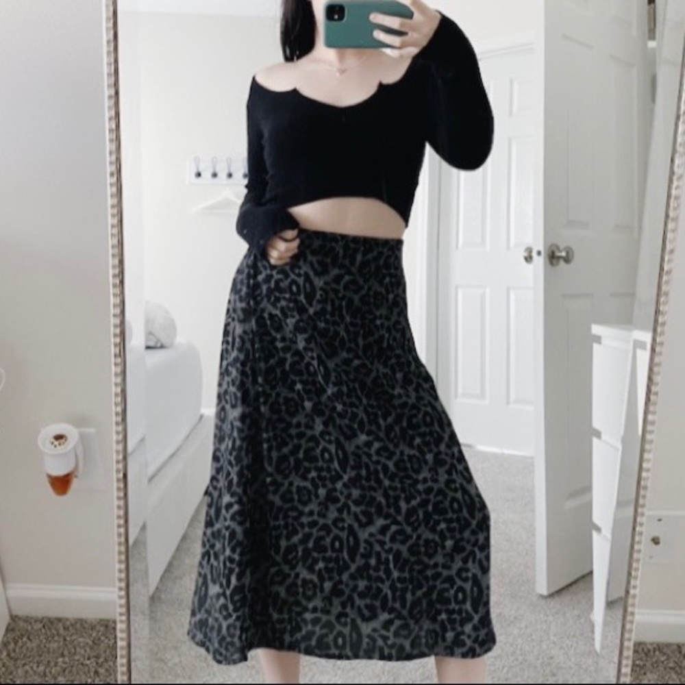 Francesca’s Leopard Print Long Skirt